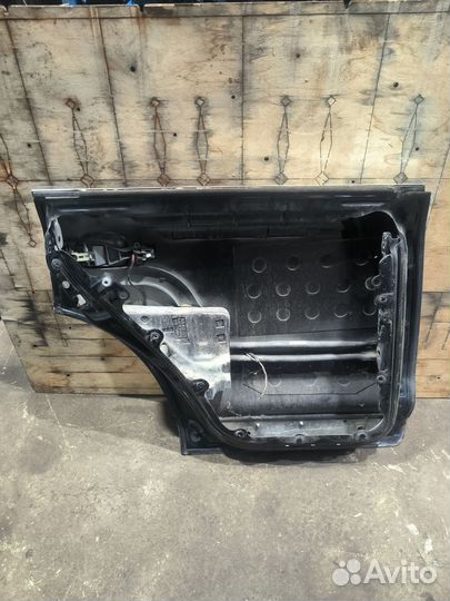 Дверь задняя левая Volkswagen Touareg
