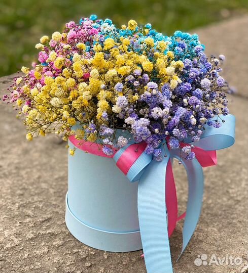 Цветная Гипсофила в Шляпной Коробке