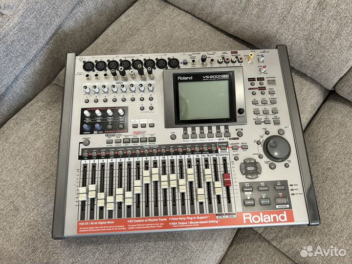Roland vs 2000 cd
