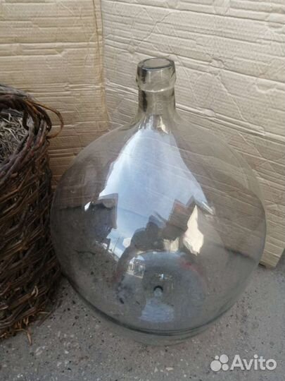 Бутыль стеклянный с корзиной 30л