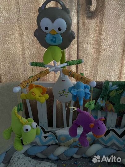 Музыкальная карусель на кроватку