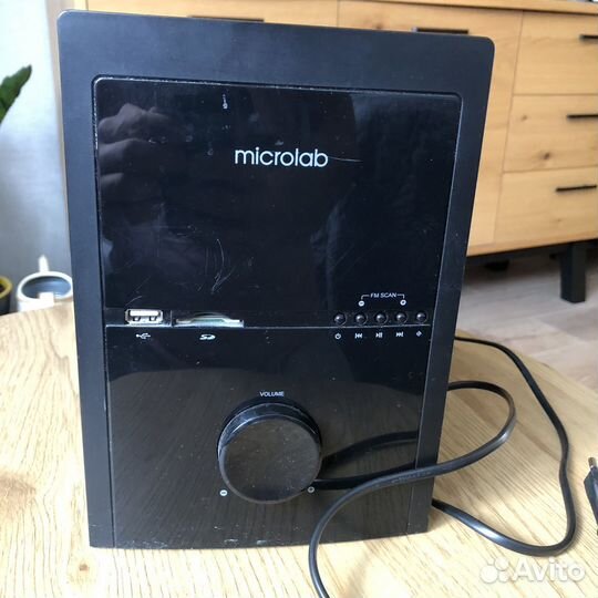 Аккустическая система Microlab M700U