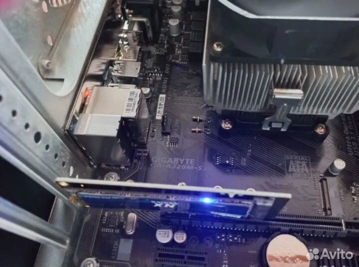 Адаптер установки SSD M.2 (NVMe) в слот PCI-E x16