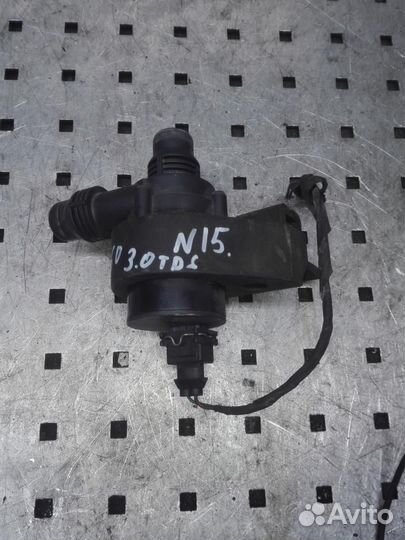 Насос водяной (помпа) BMW 5-Series/M5