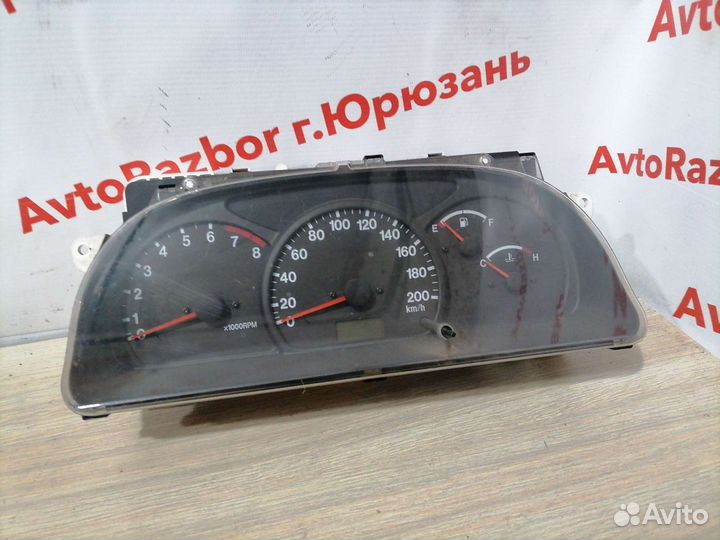 Щиток приборов Suzuki Grand Vitara 98-05