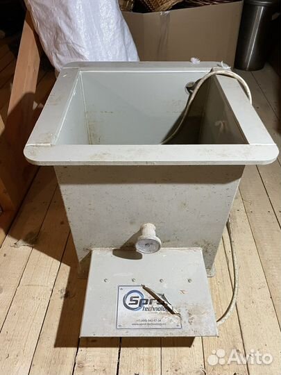 Перосъемная машина, шпарчан, брудеры, инкубаторы