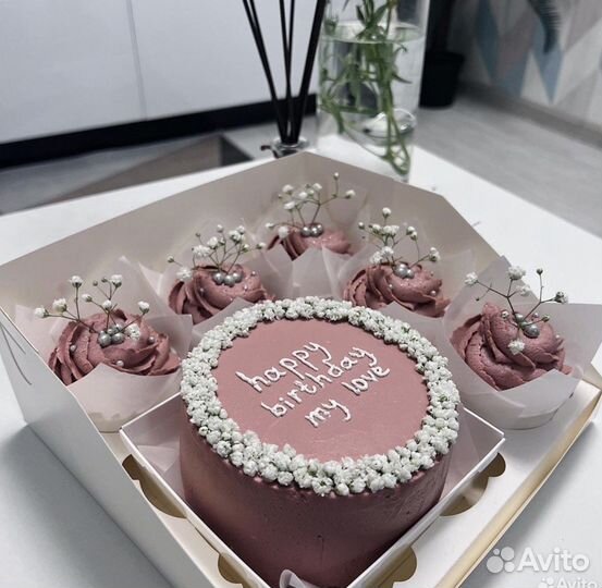 Бенто тортики срочные Химки неоновые тренд лета