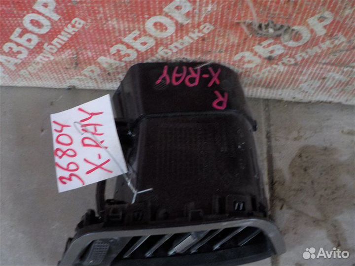 Дефлектор отопителя правый LADA X-Ray 21129 2016