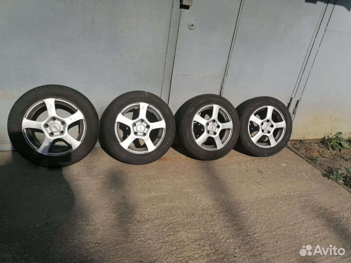 R15 Nokian Tyres Entyre 185/65, PCD 5x114.3 DIA 66