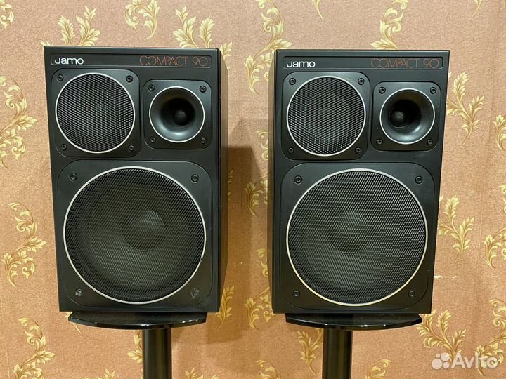 Акустическая система Jamo Compact 90
