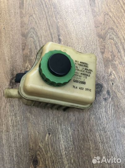 Бачок гидроусилителя руля Audi Q7, porsche, VW