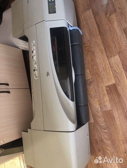 Плоттер HP DesignJet 500 для печати лекал