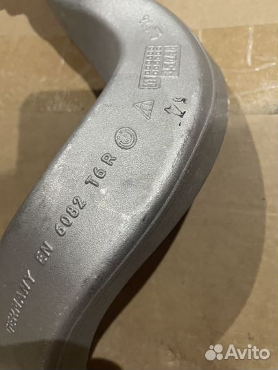 BMW E60 Тяга с рез.мет.шарниром 31126774826