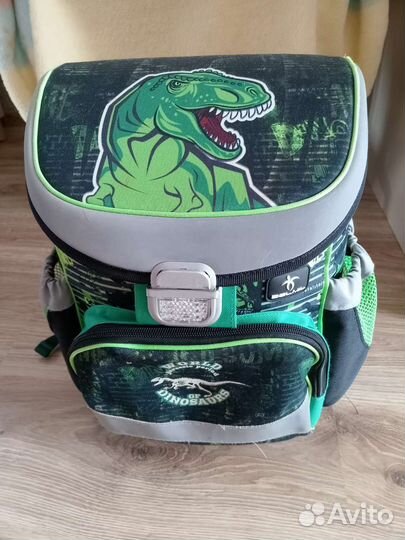 Школьный рюкзак