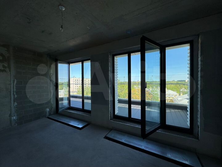 2-к. квартира, 92 м², 7/8 эт.