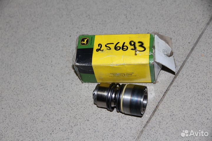 AN206621 держатель форсунки john deere