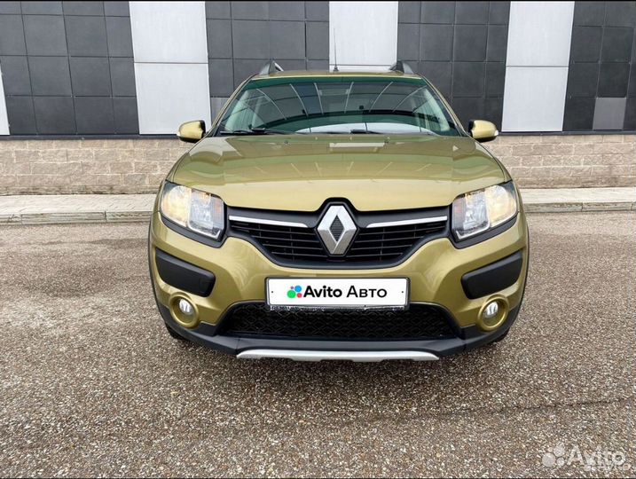 Капот на Renault Sandero Stepwey 2 зеленый F90