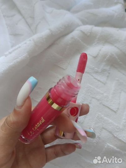 Блеск для губ vivienne sabo