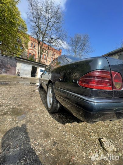 Mercedes-Benz E-класс 2.4 AT, 1998, 555 888 км