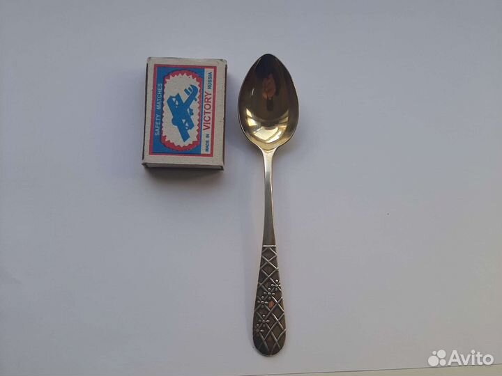 Серебряная чайная ложка