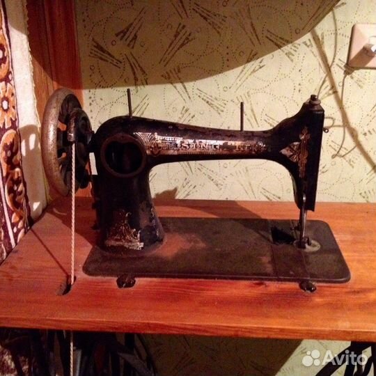 Швейная машинка Singer