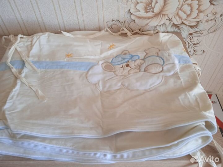 Детская кроватка