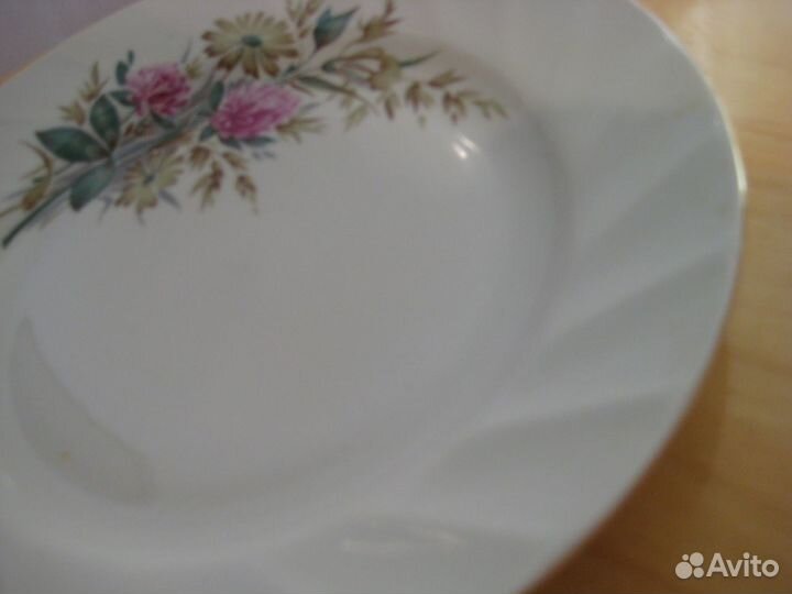 Тарелки для вторых блюд новые, 6 шт