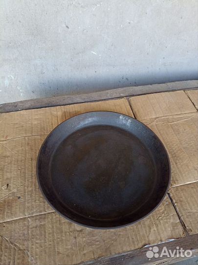 Сковороды чугунные