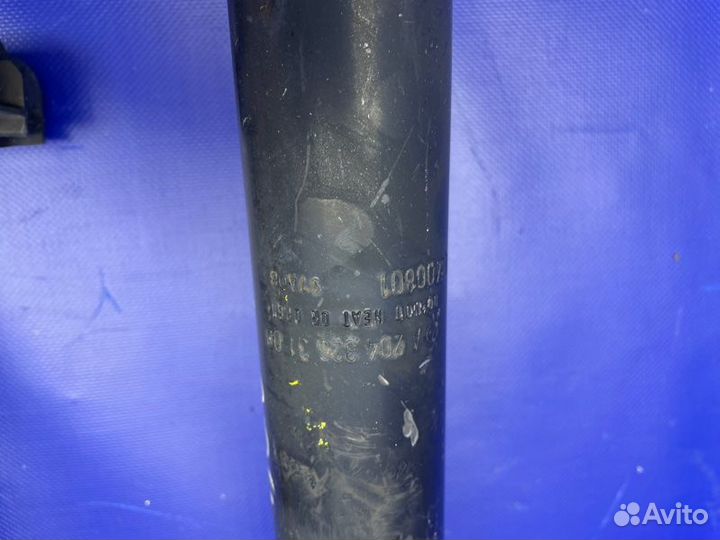 Амортизаторы комплект задние Mercedes C200 W204