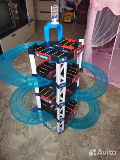 Трек, парковка Bosch