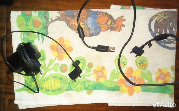 Блок питания адаптер out 4.9V 700mA Sony Ericsson