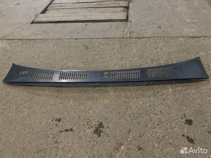 Жабо Toyota Hilux Surf LN130