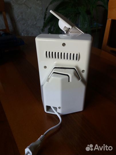 Открывалка для консервных банок+ точилка для ножей