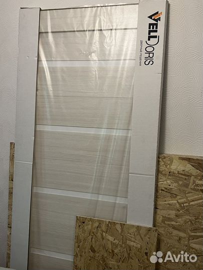 Дверь в упаковке