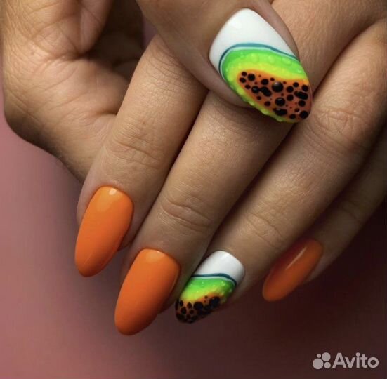 Маникюр, ручная роспись, наращивание ногтей