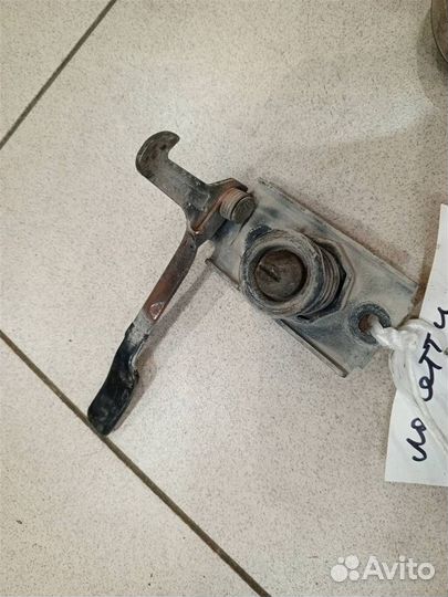 Крючок капота Chevrolet Lacetti J200 2003-2013