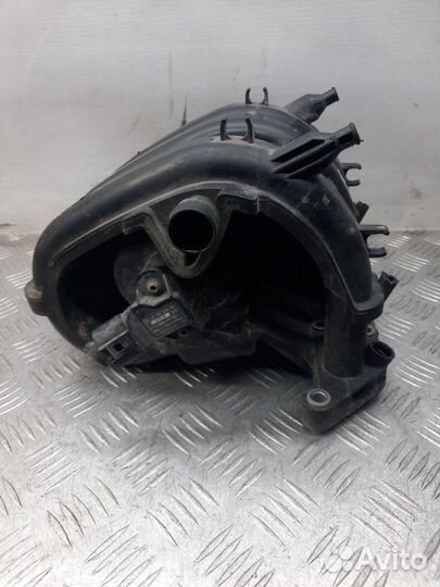 Коллектор впускной Seat Ibiza хэтчбэк 3 дв. 1.2