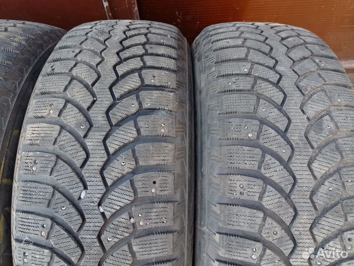 Bridgestone Blizzak Spike-01 265/60 R18 114
