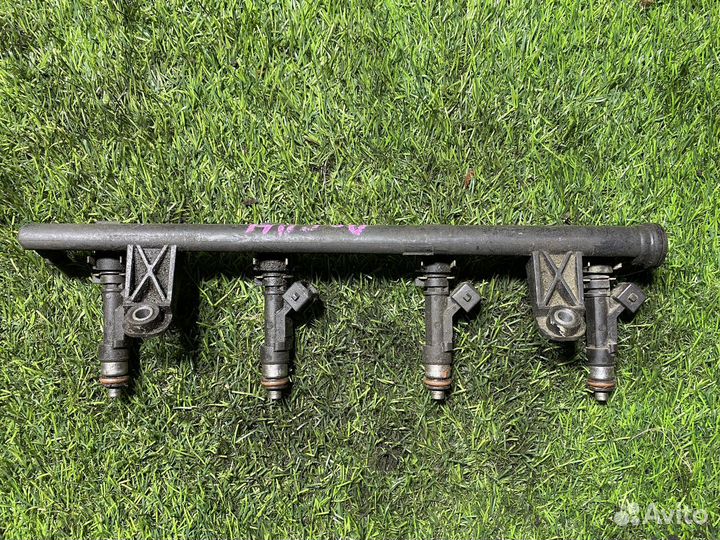 Рейка топливная (рампа) Renault Logan