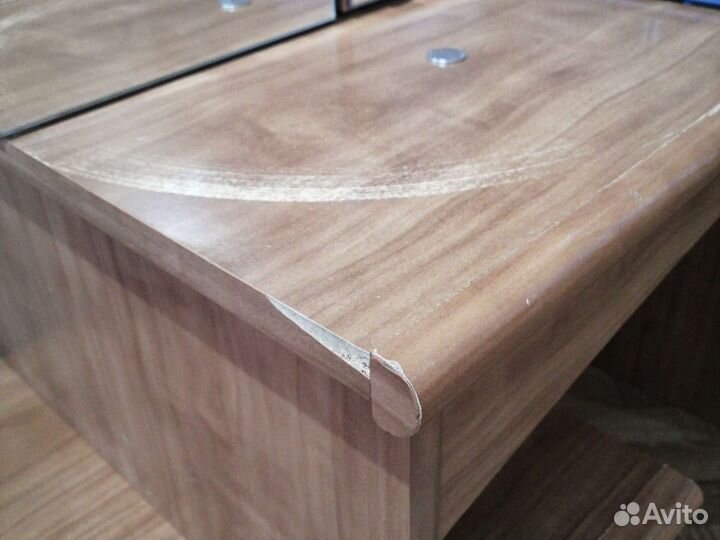 Трюмо с тумбой