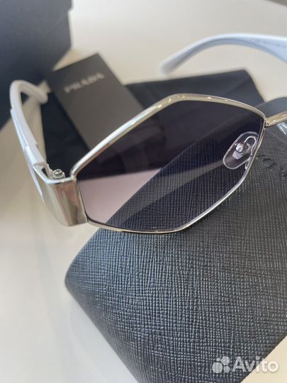 Солнечные очки prada женские