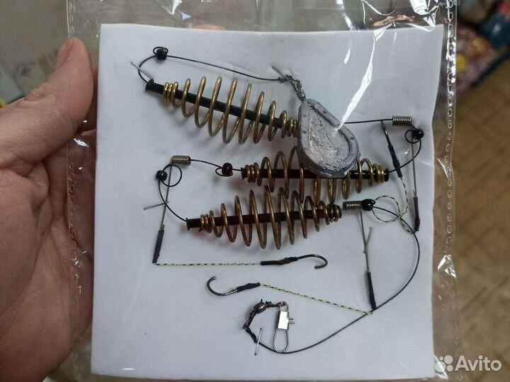 Кормушка фидерная