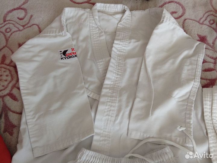 Шлем, перчатки, кимоно