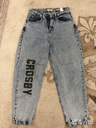 Джинсы