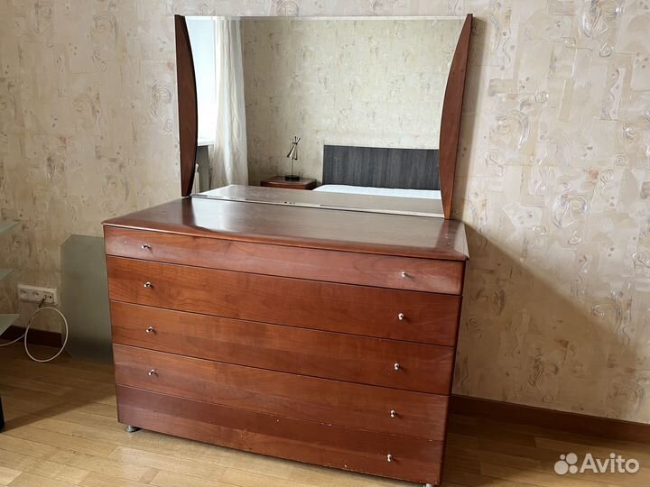 Комод Италия, из массива дерева бу