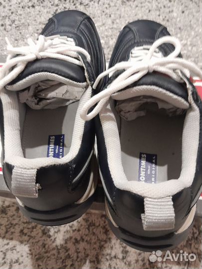 Кроссовки bontimens