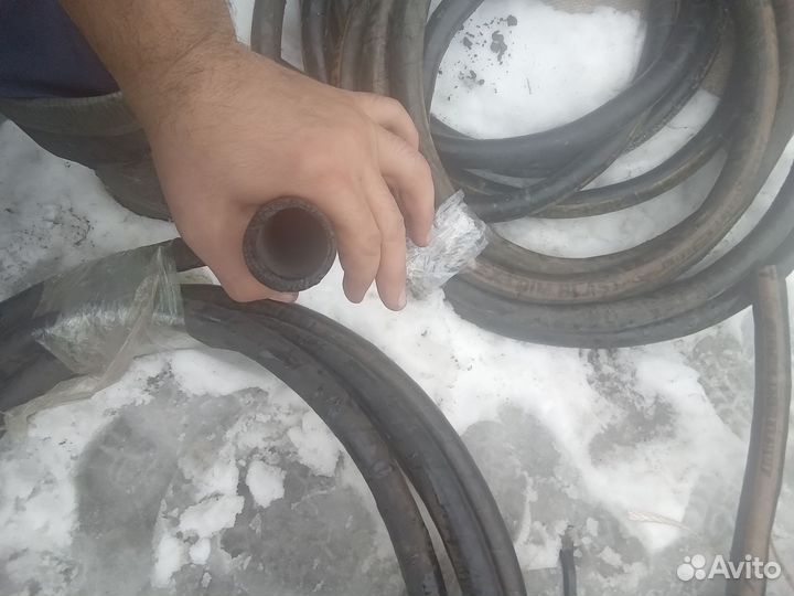 Шланг поливочный бу 32мм