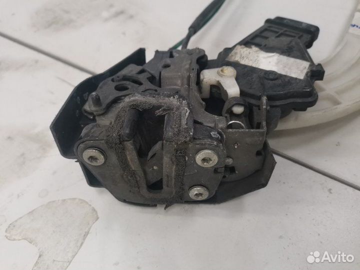 Замок боковой двери задний левый Kia Magentis