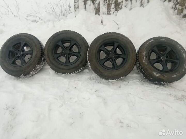 Колёса в сборе 215/75р15 диа 67.1 5+114.3 4шт