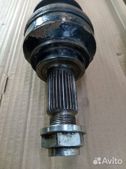 Оборотный выходной вал BMW